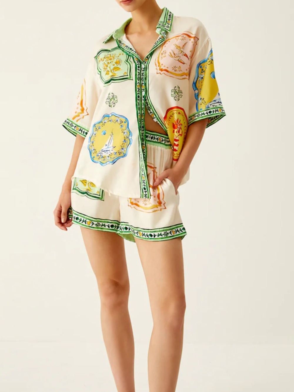 Commense Loosen Printed Satin Shorts Set - Large